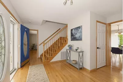 12 Corcoran Rd, Burlington, MA 01803 - Photo 5