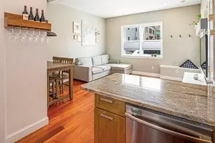 295 D St, Boston, MA 02127 - Photo 3