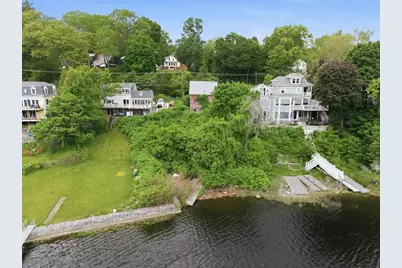 52 Merrimac St, Amesbury, MA 01913 - Photo 11