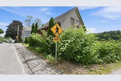 52 Merrimac St, Amesbury, MA 01913 - Photo 17