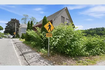 52 Merrimac St, Amesbury, MA 01913 - Photo 17