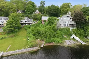 52 Merrimac St, Amesbury, MA 01913 - Photo 11