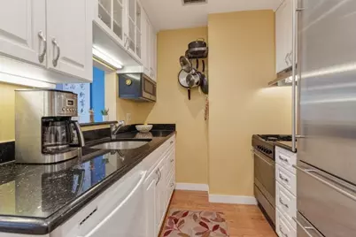 302 Commonwealth Ave #C, Boston, MA 02115 - Photo 7
