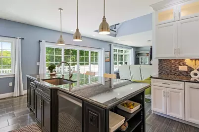 46 West St, Berlin, MA 01503 - Photo 5