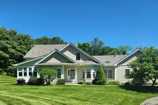 4 Apple Seed Dr, Shrewsbury, MA 01545 - Photo 3