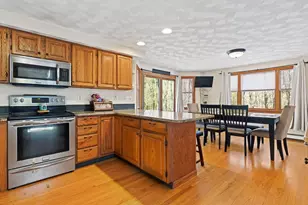 113 Slater St, Attleboro, MA 02703 - Photo 5