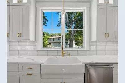 5 Sapphire Circle #Lot 4, Canton, MA 02021 - Photo 7
