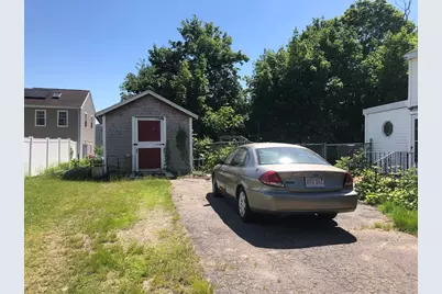 87 Thatcher St, Brockton, MA 02302 - Photo 7