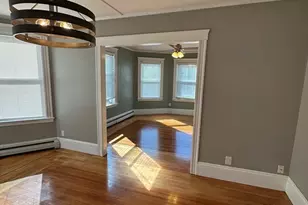 8 Fowler St, Salem, MA 01970 - Photo 3
