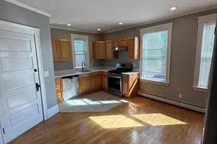 8 Fowler St, Salem, MA 01970 - Photo 17