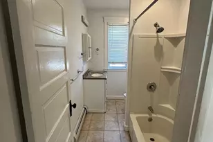 8 Fowler St, Salem, MA 01970 - Photo 11