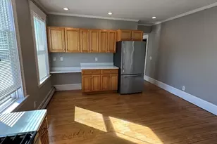 8 Fowler St, Salem, MA 01970 - Photo 7