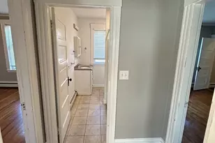 8 Fowler St, Salem, MA 01970 - Photo 9