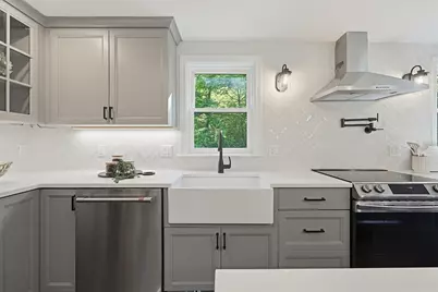 12 Illinois Rd, Tewksbury, MA 01876 - Photo 15