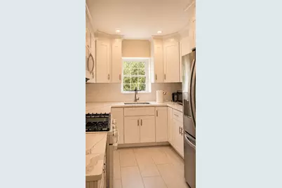 30 Lake Shore Ct #1, Boston, MA 02135 - Photo 3