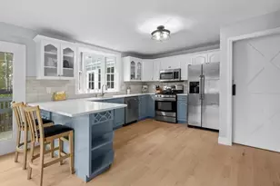266 Algonquin Ave, Mashpee, MA 02649 - Photo 9