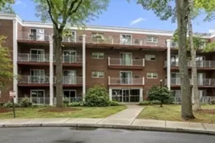 60 Greentree Ln, Weymouth, MA 02190 - Photo 1