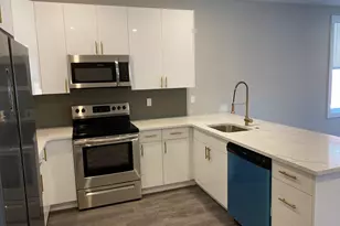 32 Norwood St, Boston, MA 02122 - Photo 19