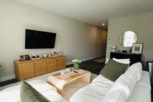 32 Norwood St, Boston, MA 02122 - Photo 9