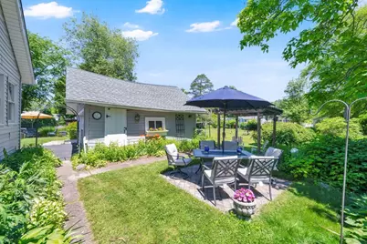 121 Merrill Rd, Springfield, MA 01119 - Photo 31