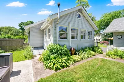 121 Merrill Rd, Springfield, MA 01119 - Photo 29