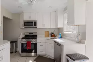 428 Boylston St, Brookline, MA 02445 - Photo 5