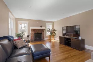 428 Boylston St, Brookline, MA 02445 - Photo 3