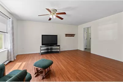 53 Farm St, Blackstone, MA 01504 - Photo 7