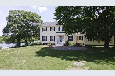 53 Farm St, Blackstone, MA 01504 - Photo 1