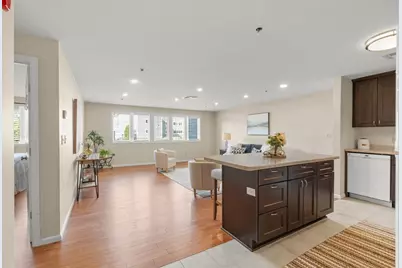 38 Dunham Rd #204, Beverly, MA 01915 - Photo 5