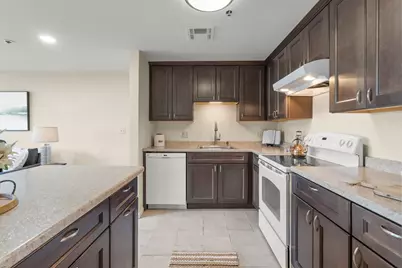 38 Dunham Rd #204, Beverly, MA 01915 - Photo 3
