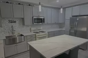 127 Hawthorn St, New Bedford, MA 02740 - Photo 1