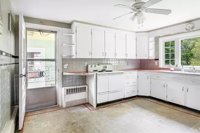 551 Fletcher St, Northbridge, MA 01588 - Photo 7