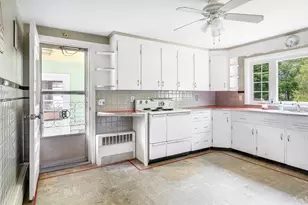 551 Fletcher St, Northbridge, MA 01588 - Photo 7