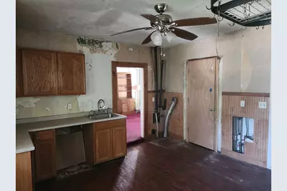 156 Grattan St, Chicopee, MA 01020 - Photo 3