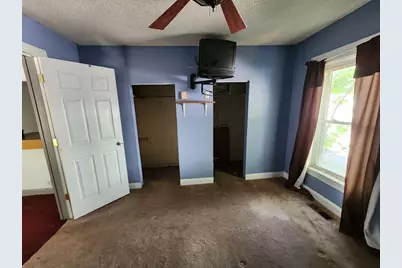 156 Grattan St, Chicopee, MA 01020 - Photo 11