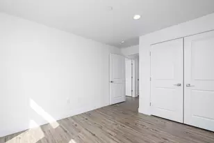 2 Hotel Ave, Peabody, MA 01960 - Photo 15