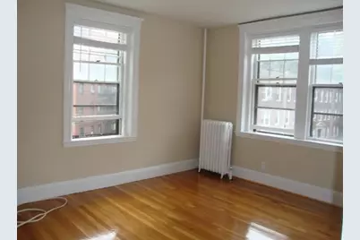 19 Short #4, Brookline, MA 02446 - Photo 3