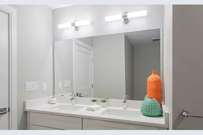 2 Broadway #TWO-BED, Lynnfield, MA 01940 - Photo 5