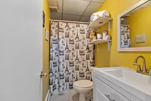 10 Kempton Ct, Lawrence, MA 01841 - Photo 27