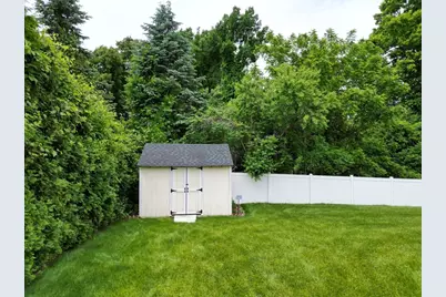 109 Vineland Ave, East Longmeadow, MA 01028 - Photo 33