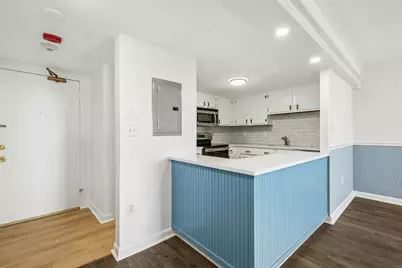 585 Revere Beach Pkwy #509, Revere, MA 02151 - Photo 5