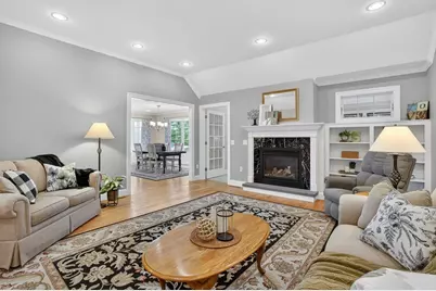 16 Fernwood Drive, East Longmeadow, MA 01028 - Photo 9