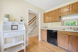39 Stall Brook Rd, Milford, MA 01757 - Photo 13