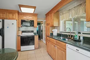 262 Clifton St, Belmont, MA 02478 - Photo 9