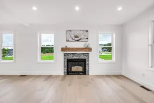 32 Balsam Hl Rd, Ludlow, MA 01056 - Photo 9