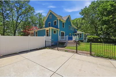 39 Beacon Street, Amesbury, MA 01913 - Photo 5