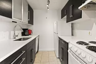 5 Grove St, Boston, MA 02114 - Photo 5