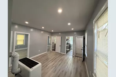 124 Potomska #1, New Bedford, MA 02740 - Photo 3