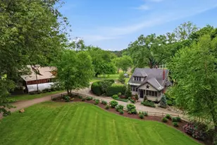 22 Conway Dr, Greenfield, MA 01301 - Photo 5